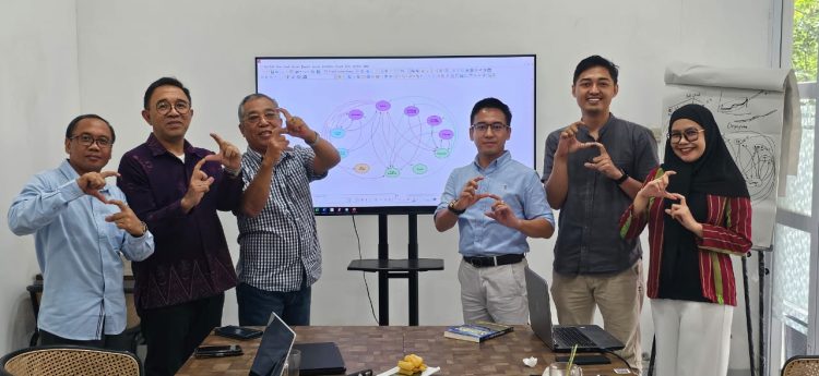 Implementasi MoU Systen Dynamics Center dengan Pascasarjana Universitas Udayana